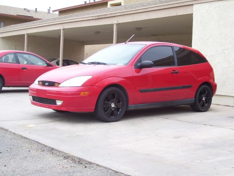 2001 Ford Focus photo