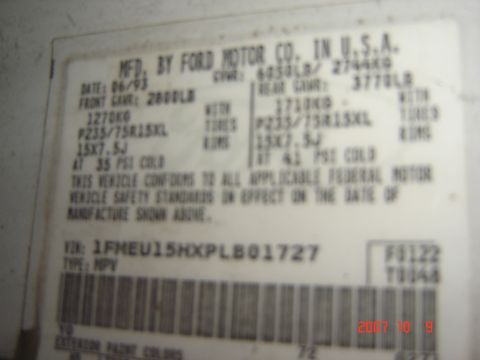 1993 Ford Bronco - This sticker indicates the vehicle was manufactured in June 1993 and conforms to federal safety standards.