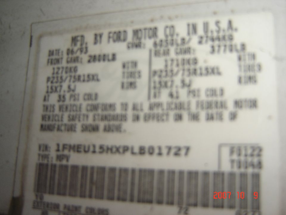 '93 Bronco Ford door-jamb certification label with VIN 1FMEU15HXPLB01727, GVWR and tire data