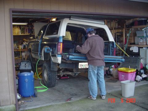 1985 Ford Bronco - Looks funny. Which bolt do you want?