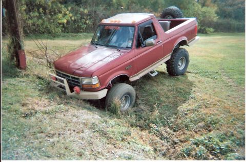 stuck2 - 1995 Ford Bronco