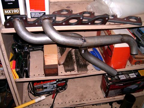 1978 Ford Mustang II - These exhaust headers are not a 1978 Ford Mustang II.
