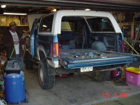 1985 Ford Bronco - Getting ready to tighten all the bolts.