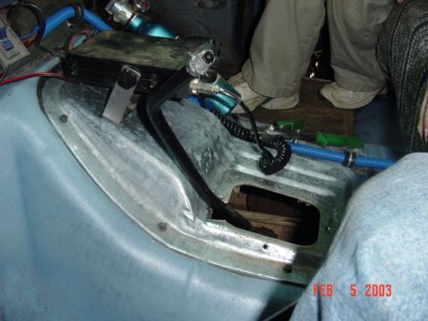 1985 Ford Bronco - First problem the shifter hits.