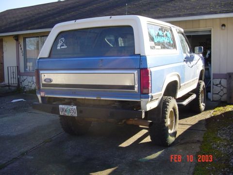 1985 Ford Bronco - Its bored, and its shoes are to small.