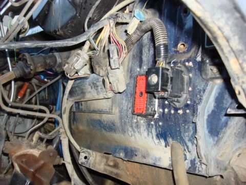 1983 Ford Bronco - this is the fuel tank wiring harness. it is now connected to the under dash harness.