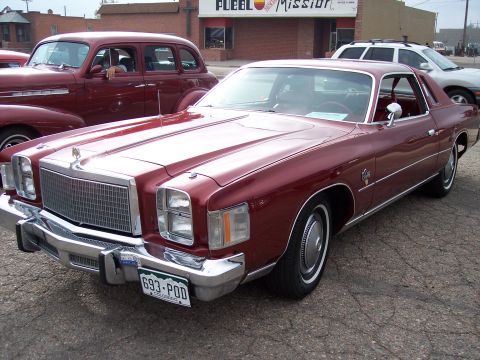 1972 Ford Ranchero - Maroon 1975 Chrysler Cordoba with Colorado license plate 693-POD.