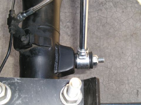 1986 Toyota Hilux - lower rear shock mounts