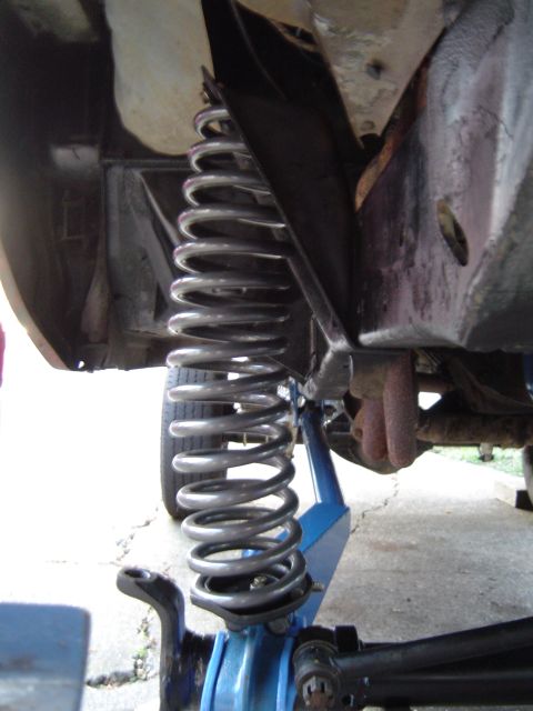 1978 Ford Bronco - Coil bow to the outside, passenger side