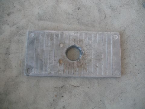 1992 Ford Bronco - bottom of rancho shim, the hole is tappered