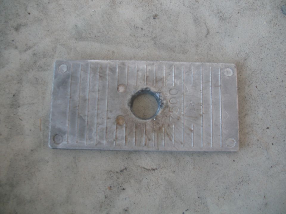 bottom of rancho shim, the hole is tappered
