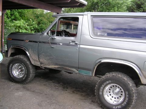 1986 Ford Bronco photo