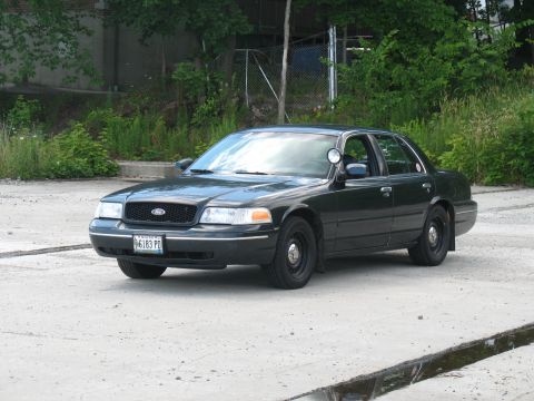 1998 Ford Crown Victoria photo