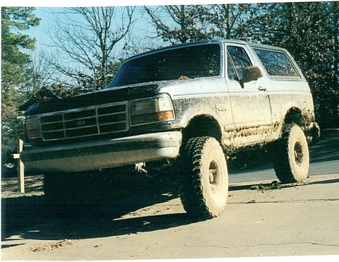1993 Ford Bronco - What it looked like on Xmas 2001 after sinking up to the doors in gumbo mud on Xmas Eve at 10pm... luckily my brothers came to my rescue an…