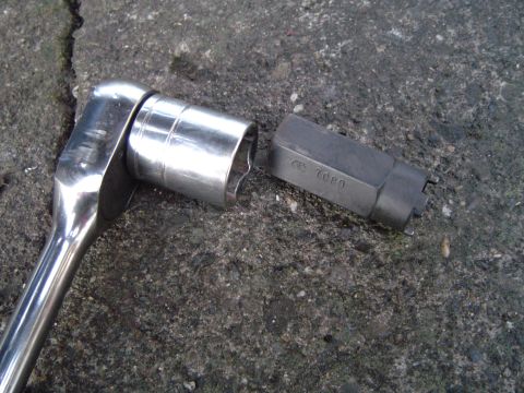 1978 Ford Bronco - Tool for balljoint adjuster