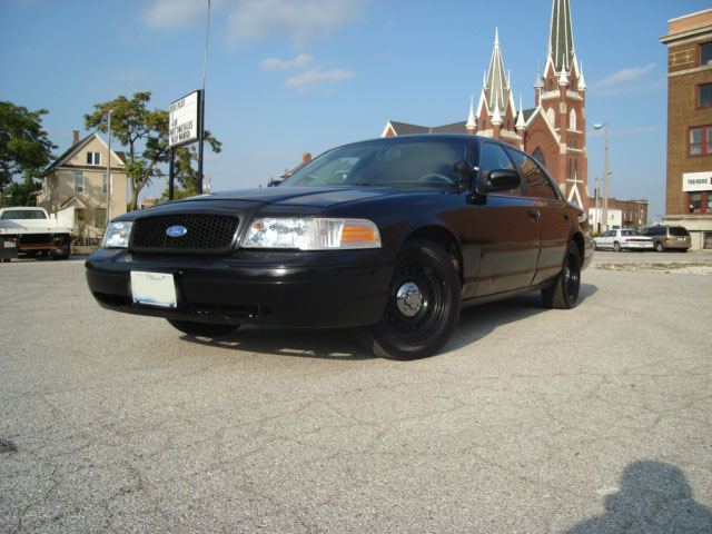2000 Ford Crown Victoria