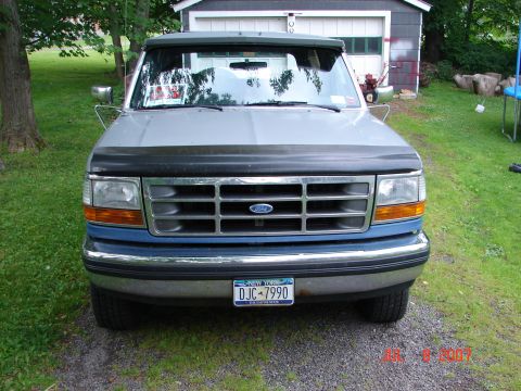 1992 Ford Bronco photo