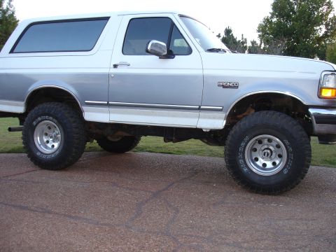 1994 Ford Bronco photo