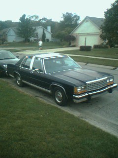 1985 Ford Crown Victoria LTD “big blue”