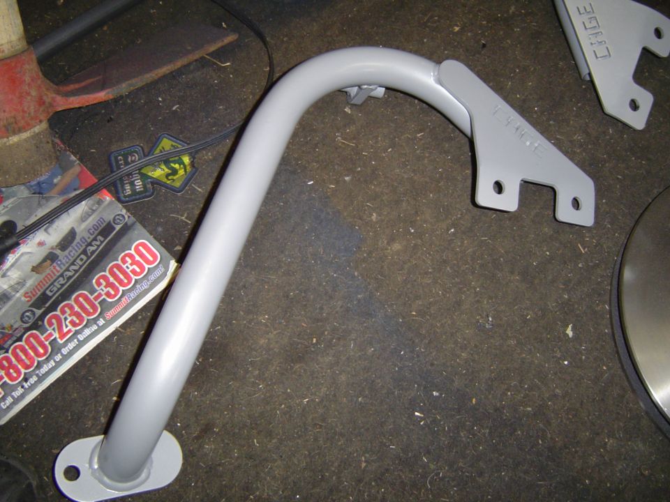 Cage shock hoops too