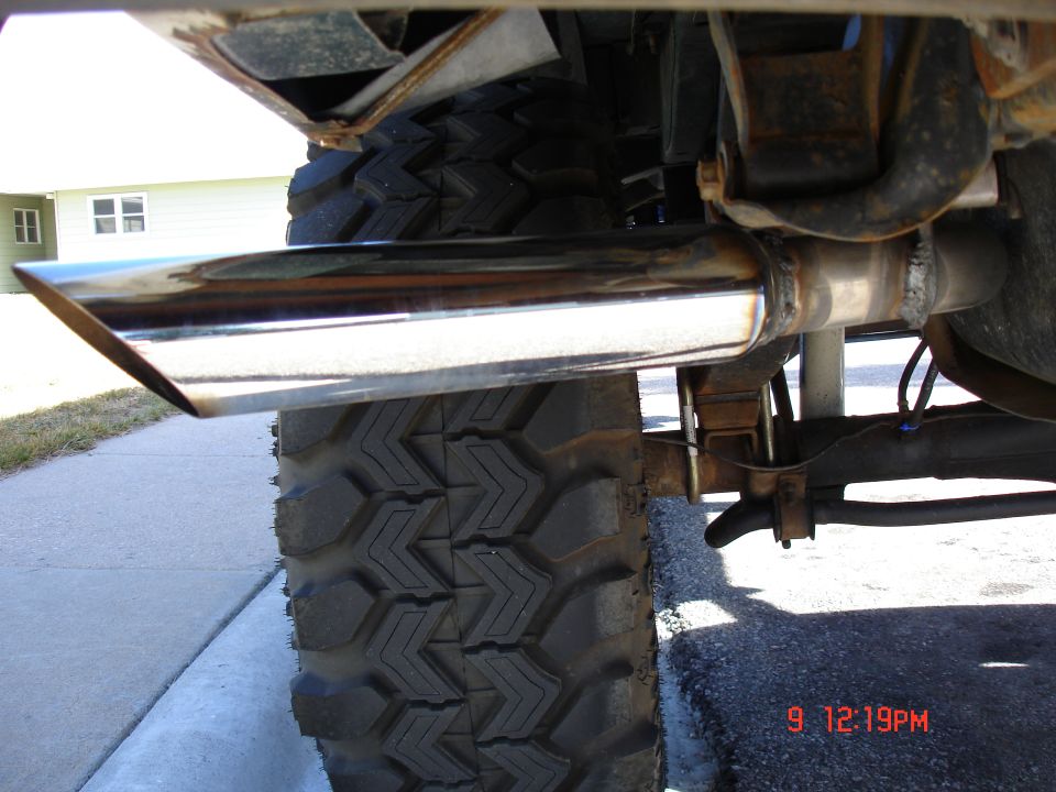 Chrome exhaust tip and large tire