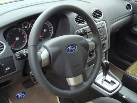2007 Ford Focus photo