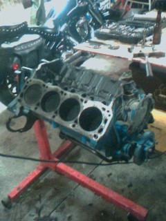 1985 Ford Crown Victoria LTD - starting to take down the 351 for machine work!