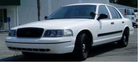2000 Ford Crown Victoria photo