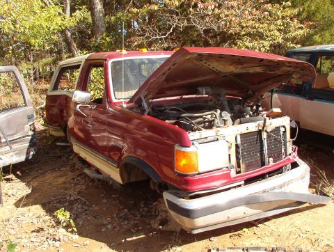 1983 Ford Bronco - Brown's '87 4.9L w/BW T-19