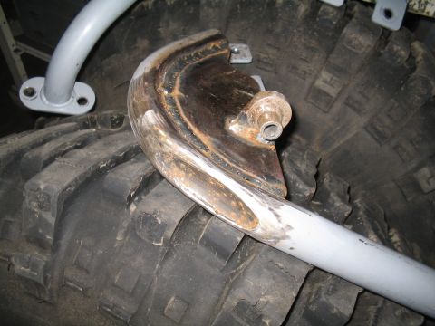 1989 Ford Bronco - cut to clearance the larger 99 F350 brake booster