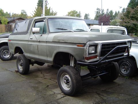 1978 Ford Bronco - Next morning in the light
