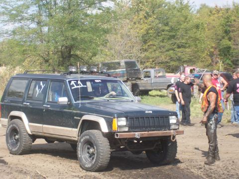 1993 Jeep Cherokee - Waitin' to get Dirty