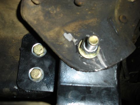 1996 Ford Bronco - passenger side drop bracket installed.