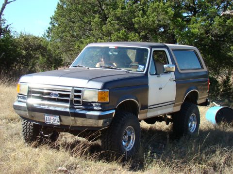 1989 Ford Bronco photo