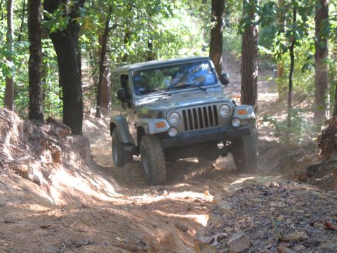 1993 Ford Bronco - Open diffs rawk!
