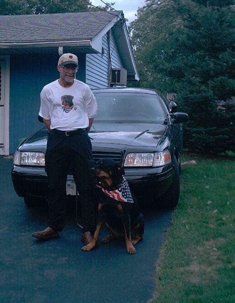 2000 Ford Crown Victoria - 'at ease'