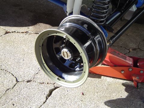 1978 Ford Bronco - Painted the "rock ring" drab to match the truck