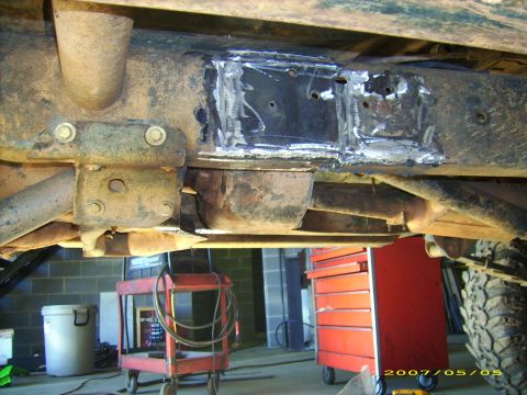 1978 Ford Bronco - old custom bracket finally off