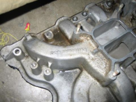 1900 Yugo Vega - Aluminum intake manifold with 'Performer 460' cast into it.