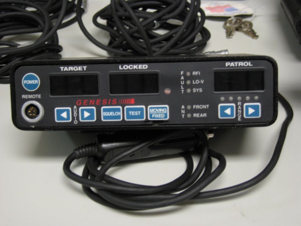 Genesis radar detector with power cord and keys