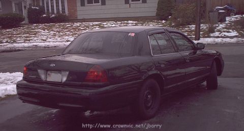 2000 Ford Crown Victoria - 1142X613
