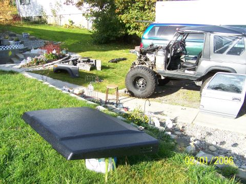 1988 Suzuki Samurai - side with hood & stock clip