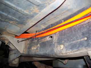 1990 Ford Bronco - Hose routing.