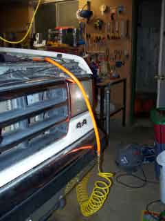 1990 Ford Bronco - Hose from the front.