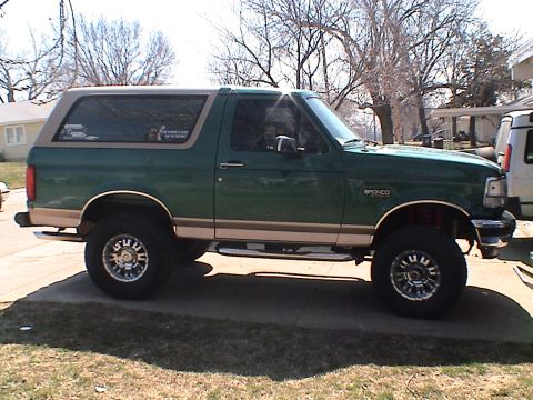 1996 Ford Bronco - Road Tires 33x16 Mickey Thompson ATZ