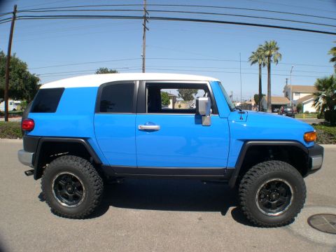 2007 Toyota FJ Cruiser - Side View