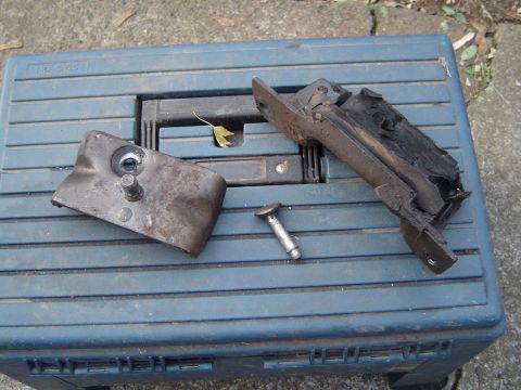 1989 Ford Bronco - Dead motor mount