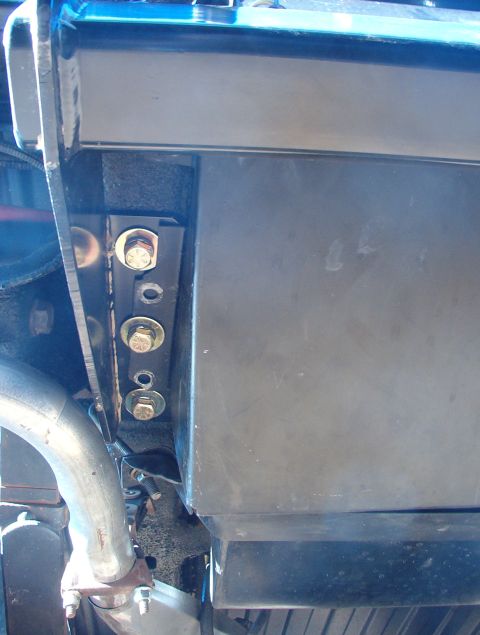 1975 Ford Bronco - The skidplate had to be trimmed around the other bolts.