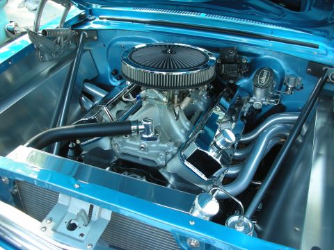1998 Ford Crown Victoria - Custom engine bay features a polished V8 engine with chrome accents and headers.