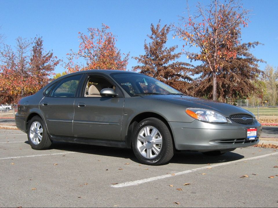 2003 Ford Taurus in 2007